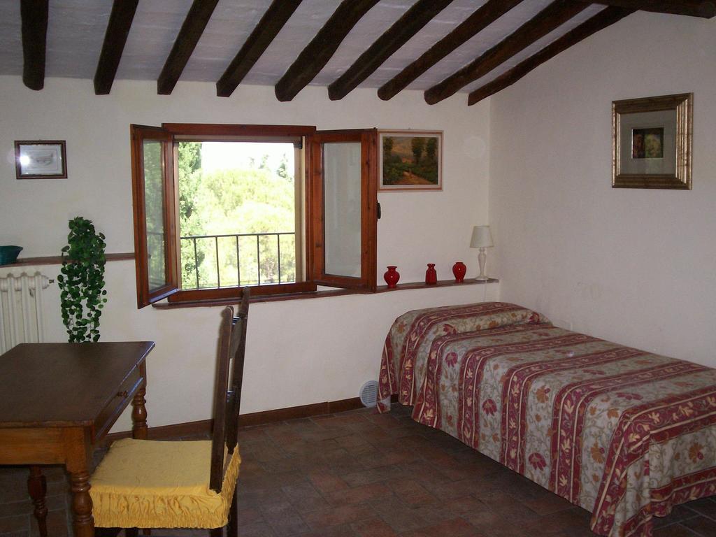 Podere Il Caggio Rooms San Gimignano Bilik gambar